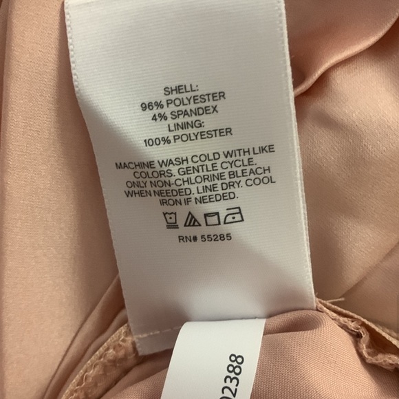 NWT Express Satin Ruched Twist Front Open Back/Bow Side Zip Blouse Top Peach XS - Picture 7 of 9